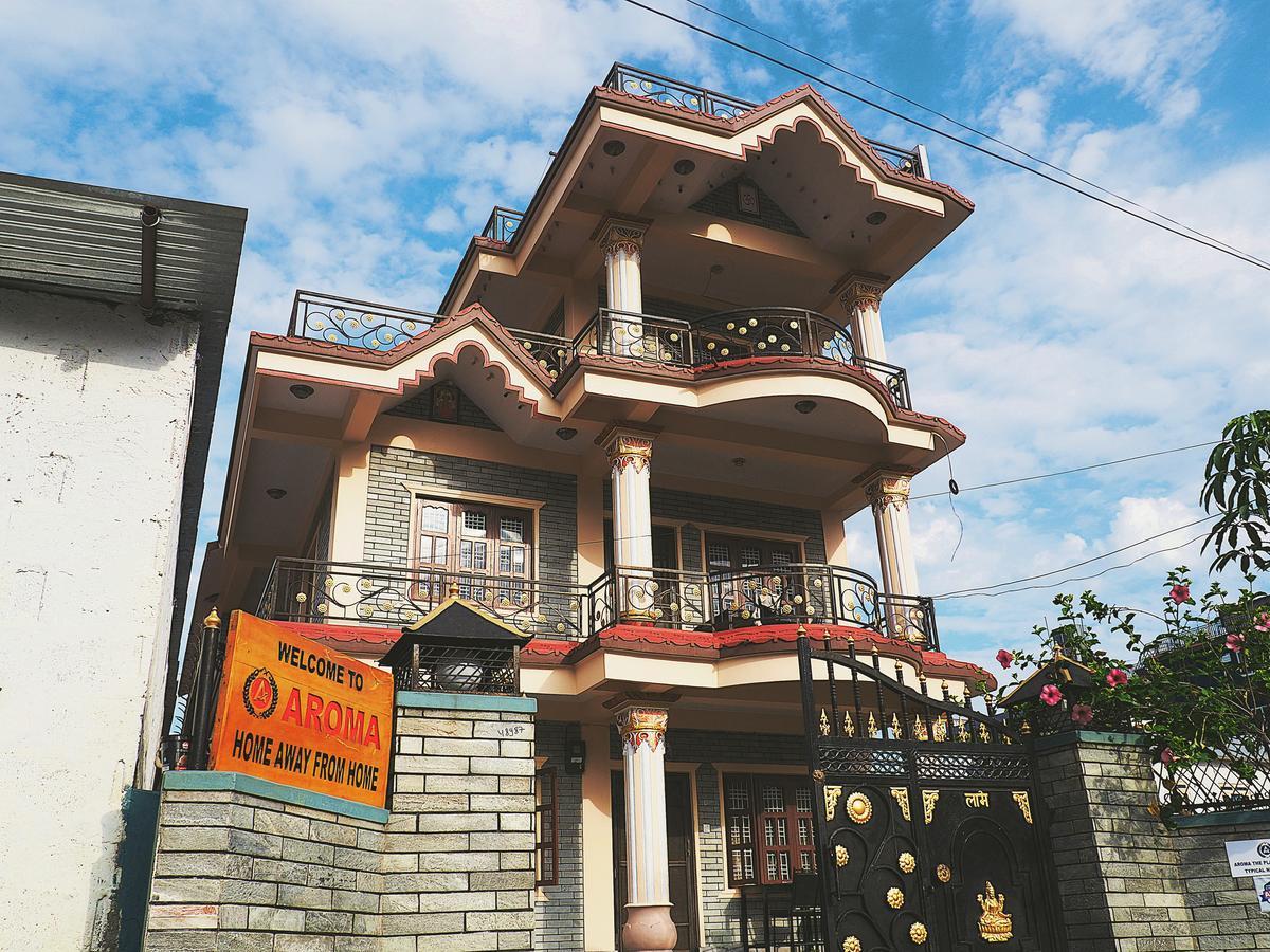 Aroma Tourist Hostel Pokhara Exterior foto